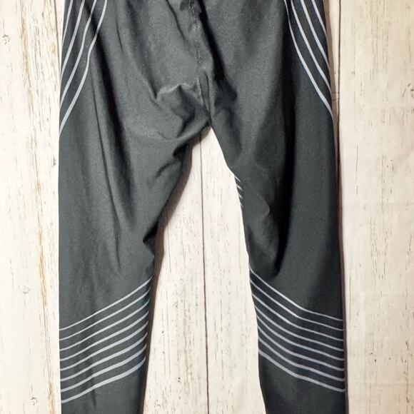 RBK Athletic Sporty Striped Leggings Sz With Hidden Pock Sz M - Picture 7 of 7